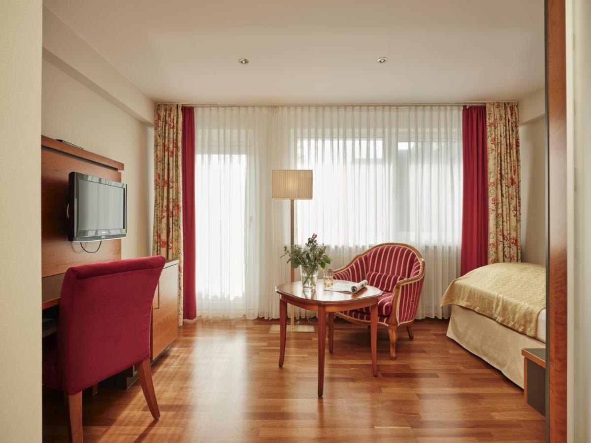 Hotel Reppert Hinterzarten Buitenkant foto