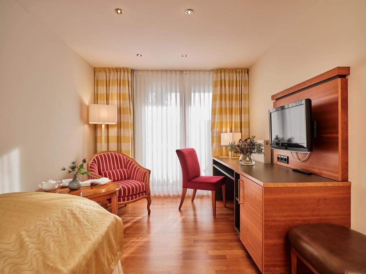 Hotel Reppert Hinterzarten Buitenkant foto